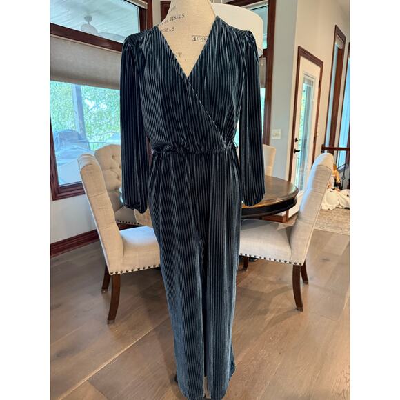 Anthropologie Ali & Jay LA Samantha Blue Ribbed Velvet Jumpsuit SIZE MP EUC - Picture 2 of 9